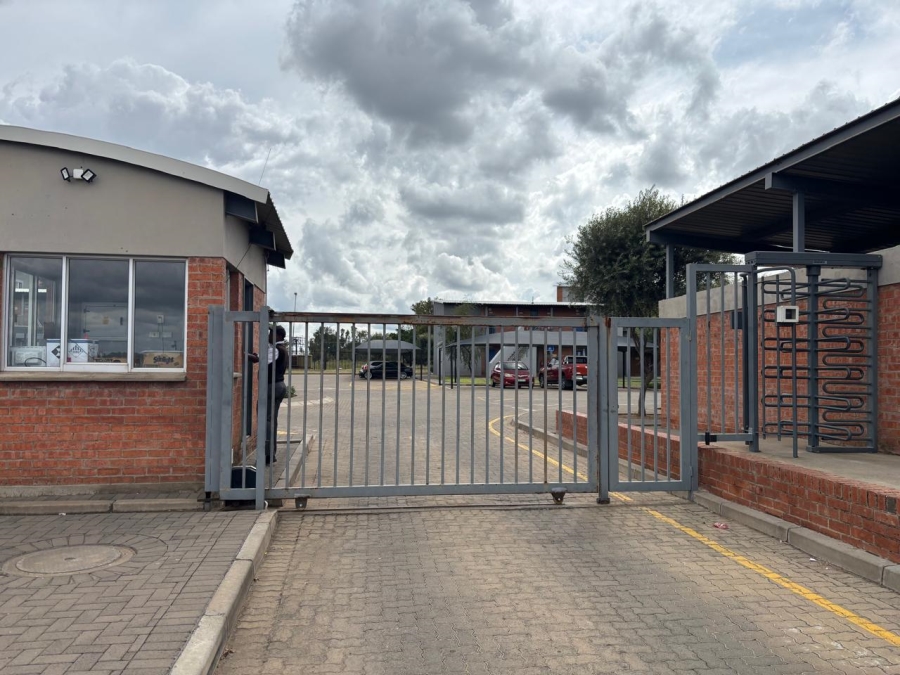 2 Bedroom Property for Sale in Raceway Free State